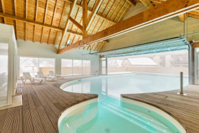 Отель Lagrange Vacances Les Pics d'Aran  Баньер-Де-Люшон